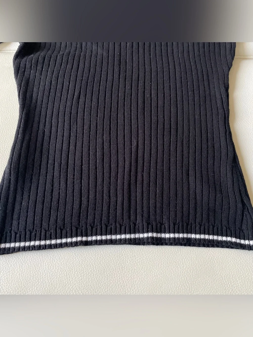 Guess Jeans Knit Black Top Size Small